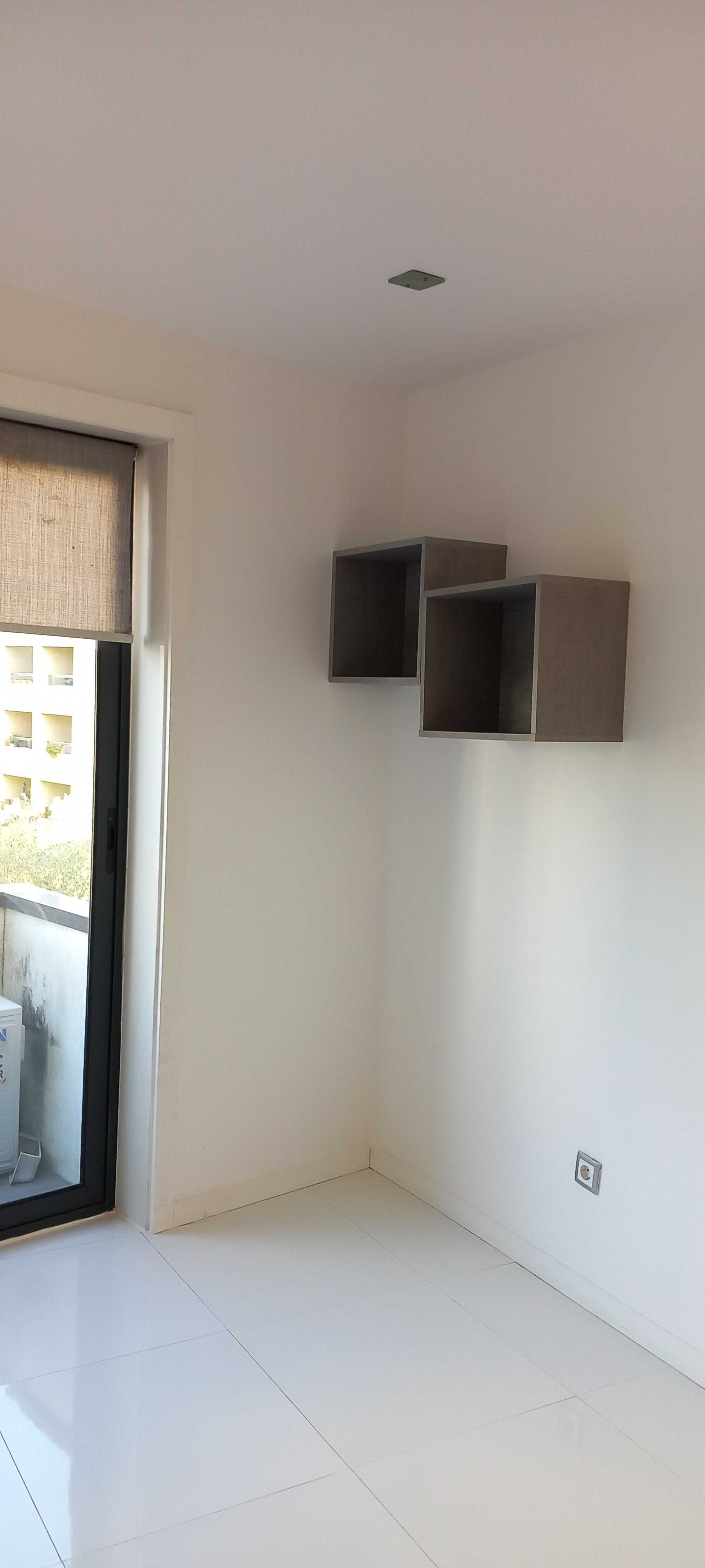 T2 Renovado Na Rua Do Lugarinho Equipado e Com Ar Condicionado