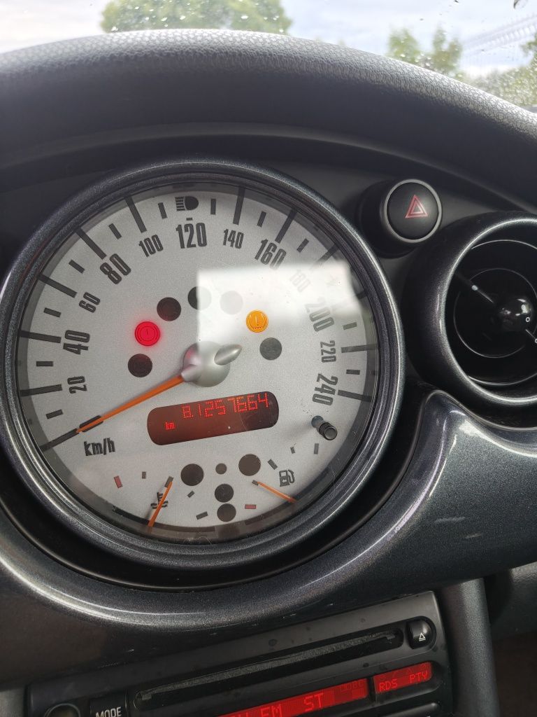 Mini Cooper 1.6 Benz.,,super stan''