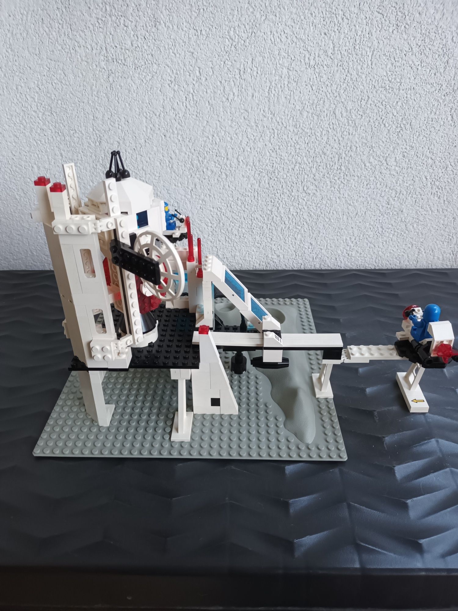 Klocki LEGO Space 6972 - Polaris I Space Lab