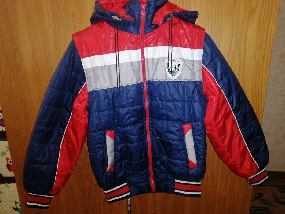 Куртка осінь на 8 - 9 р