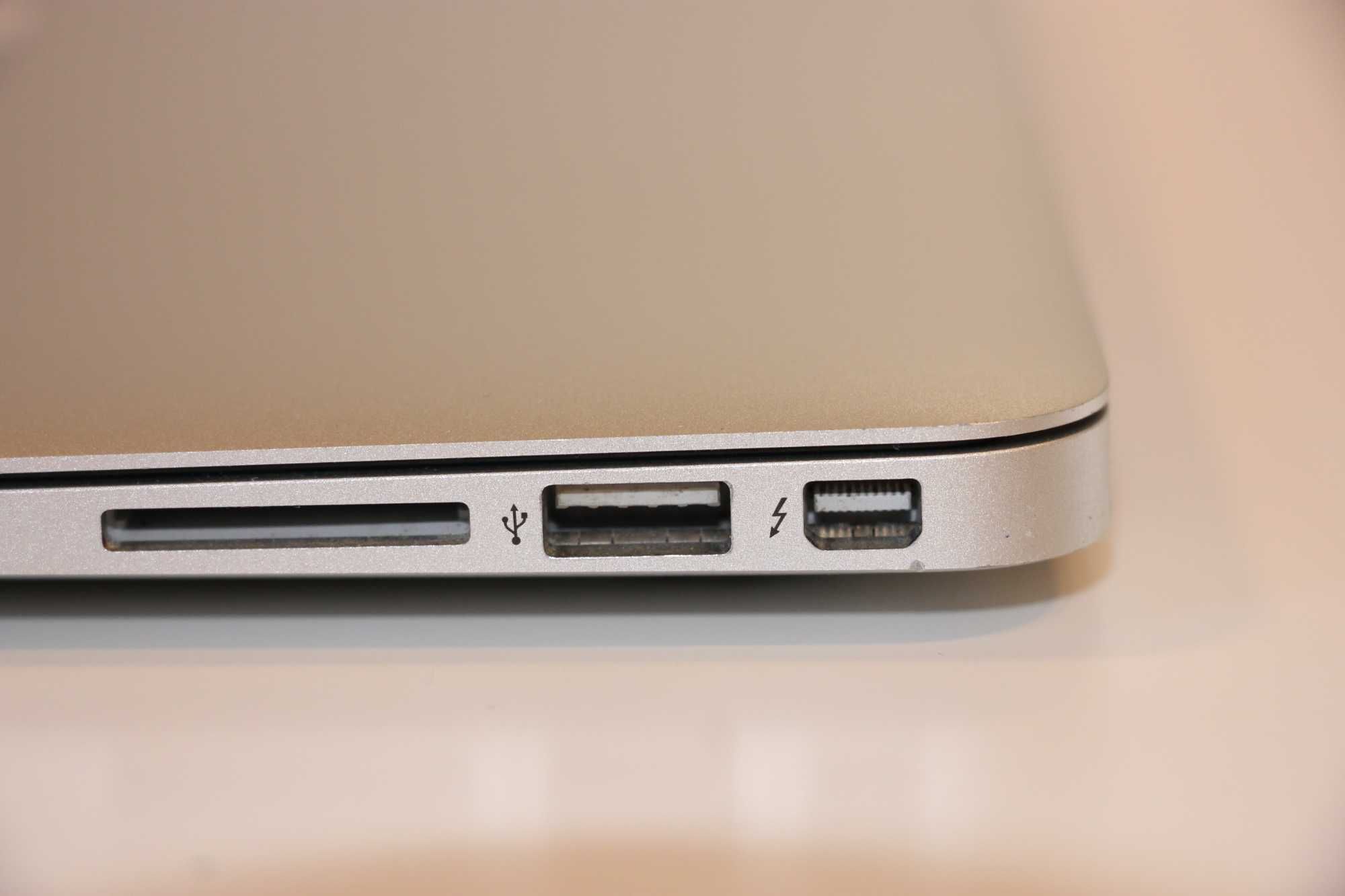 Macbook Air 13" a1466