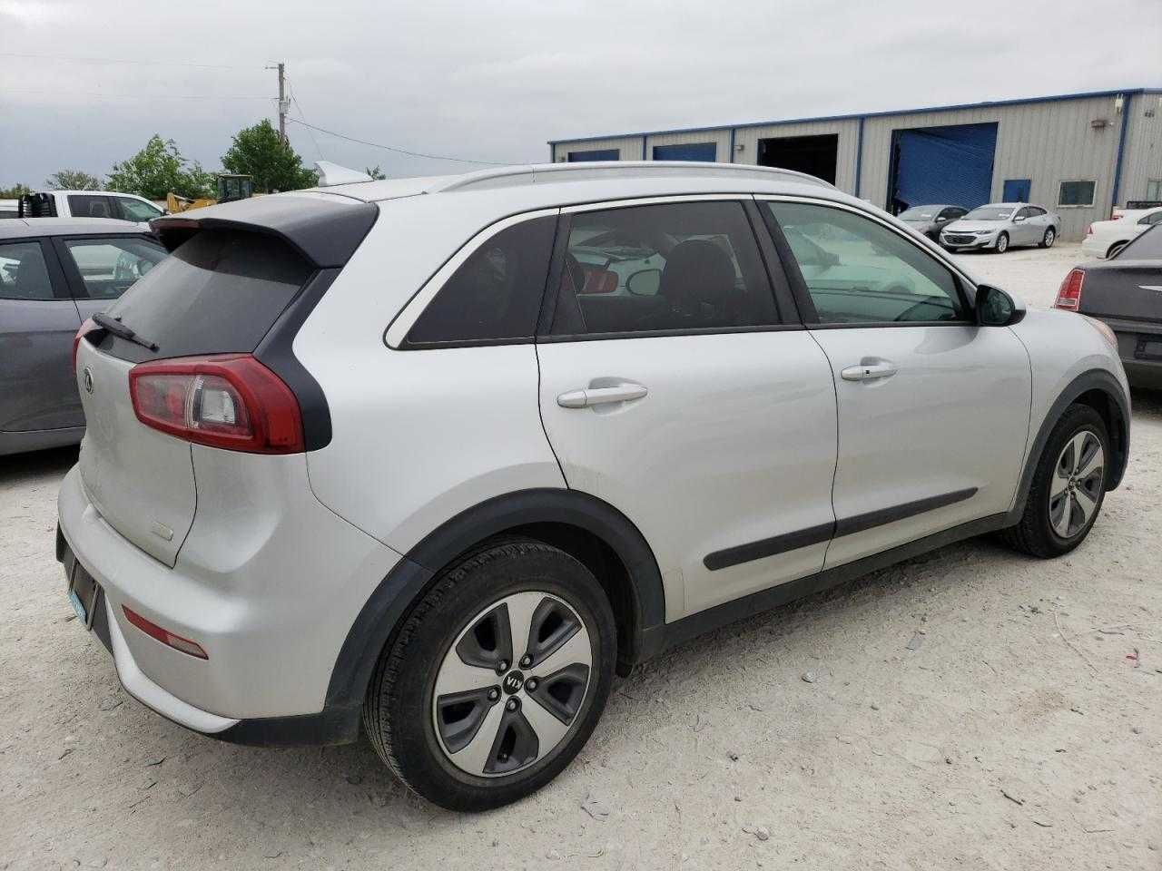 Kia Niro Fe 2017