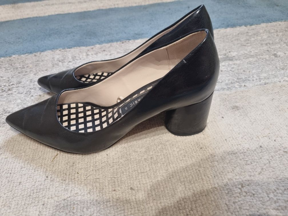Zara r.37 czarne