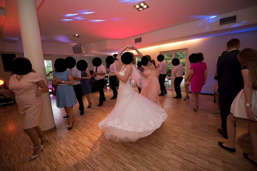 SUKNIA ŚLUBNA śnieżna biel princessa księżniczka stan idealny