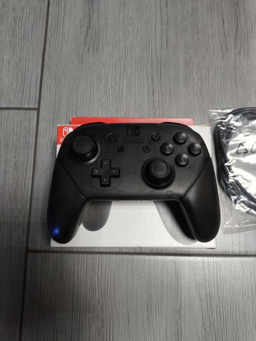 Nintendo Switch Pro Controller
