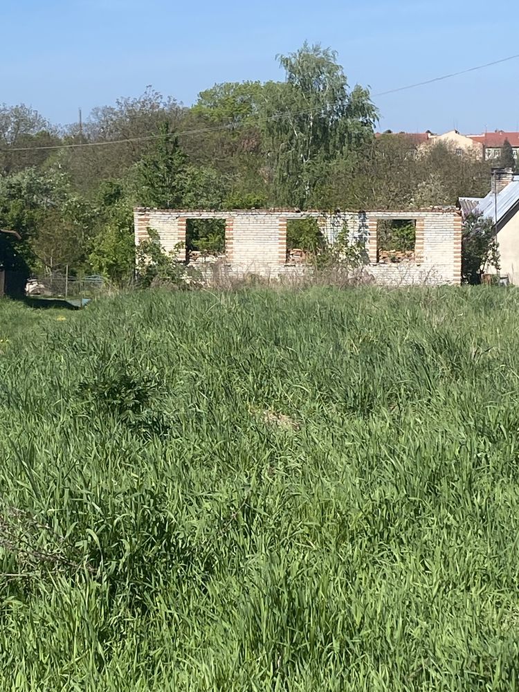 Земельна ділянка під забудову