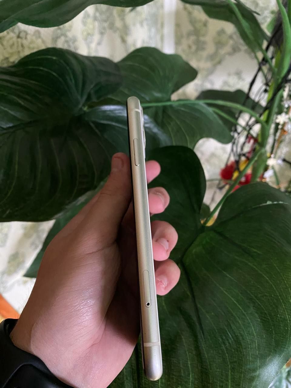 Iphone 11 64gb/ хороший стан