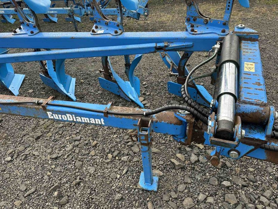 Плуг 6-корпусний Lemken EuroDiamant 8. Плуги Лемкен б/в