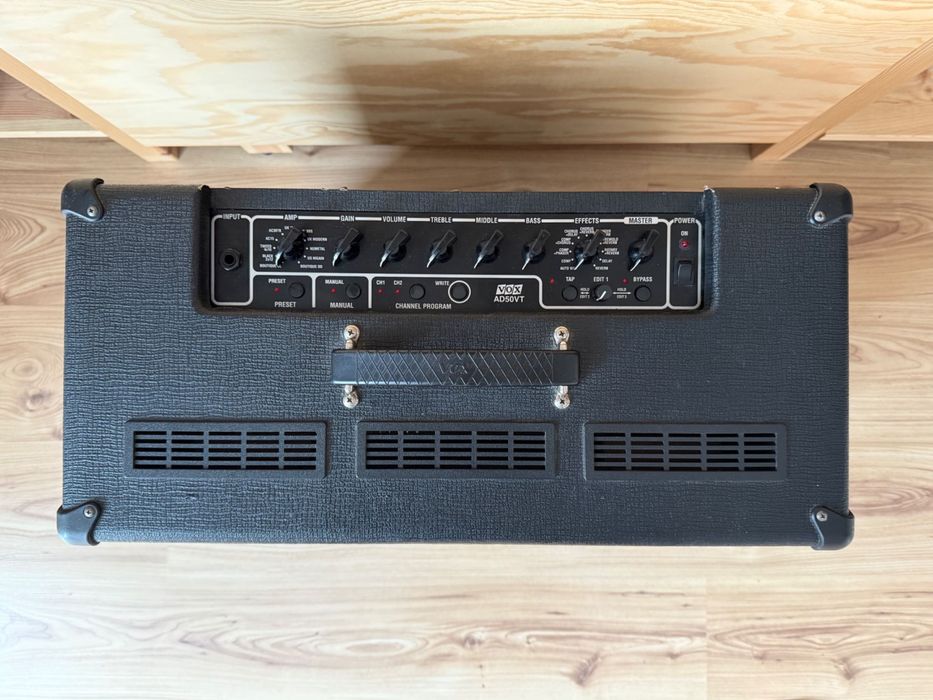 Wzmacniacz gitarowy VOX Valvetronix AD50VT