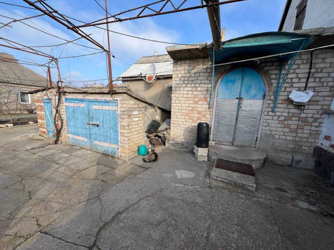 Продам небольшой дом в Терновке с участком