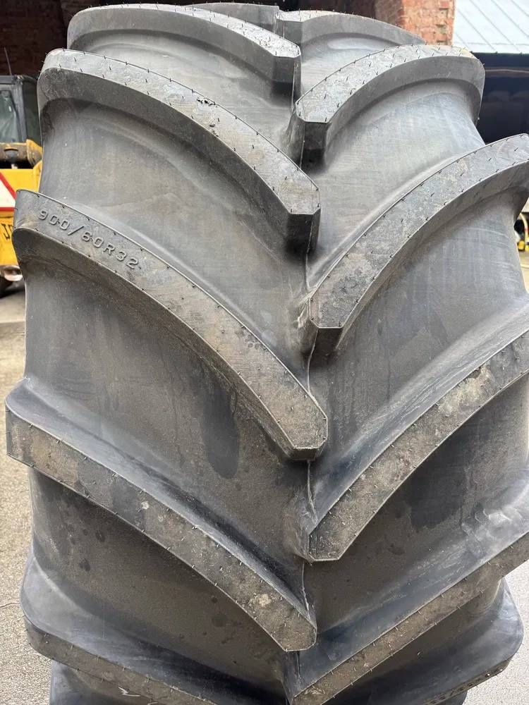Шини нові з дисками 900/60R32 FIRESTONE MAXI TRACTION 181A8/181B TL