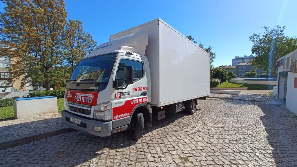 Transportes e montagens de moveis