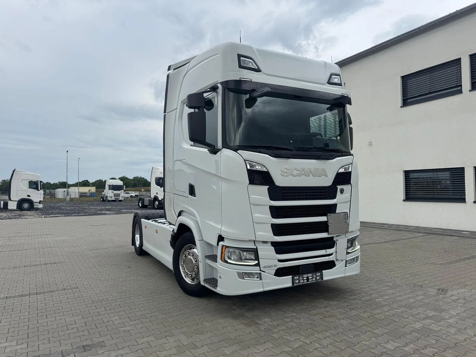 Scania S450 / 2021r/ FULL LEDY/ ADR AT/ KLIMA STACJONARNA/ NAVI/ BAKI 1450L  S450/ Full Ledy/ 2021r/ Baki 1450L