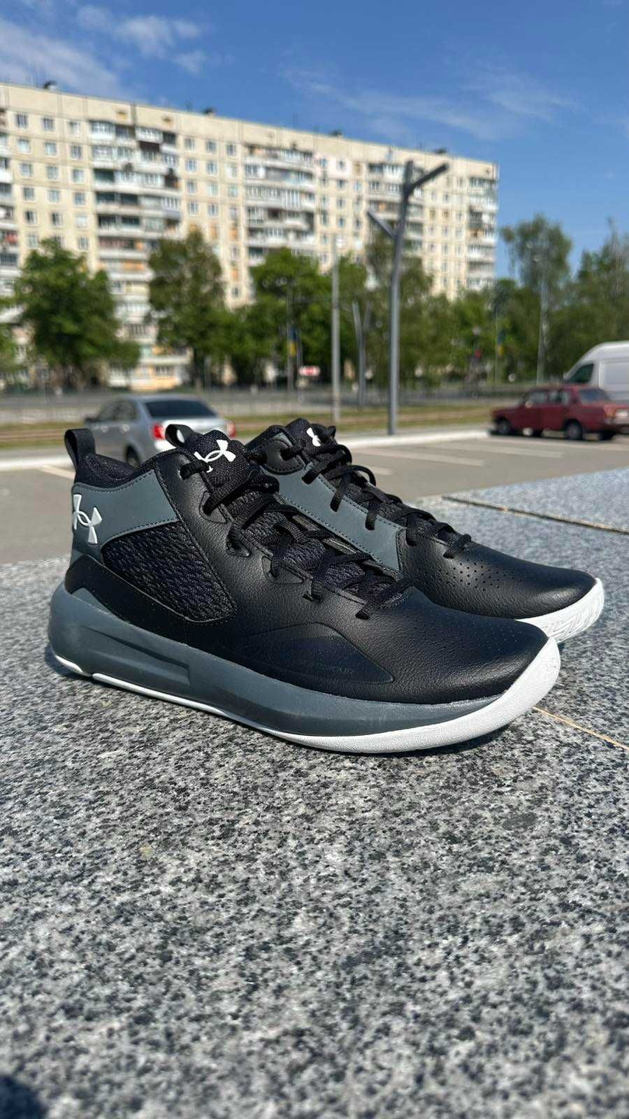 Under Armour LockDown 5