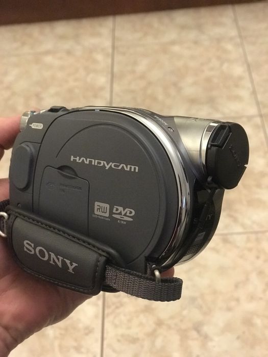 Sony HandyCam DCR-DVD305