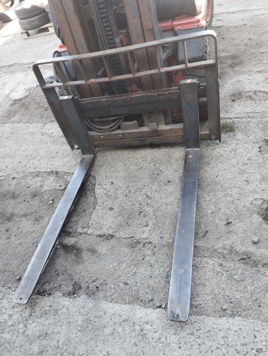 Навантажувач Linde 2,5 т.