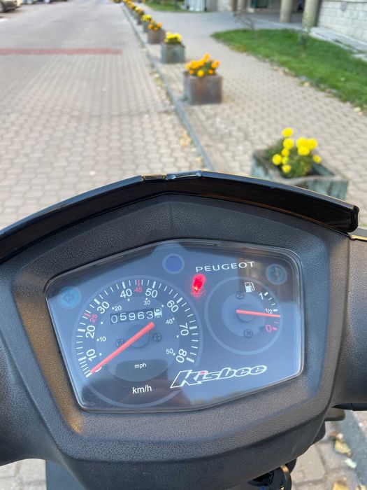 Skuter Peugeot Kisbee 50cc 2T RS