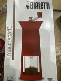 Bialetti ceramiczny regulowany mlynek do kawy czerwony