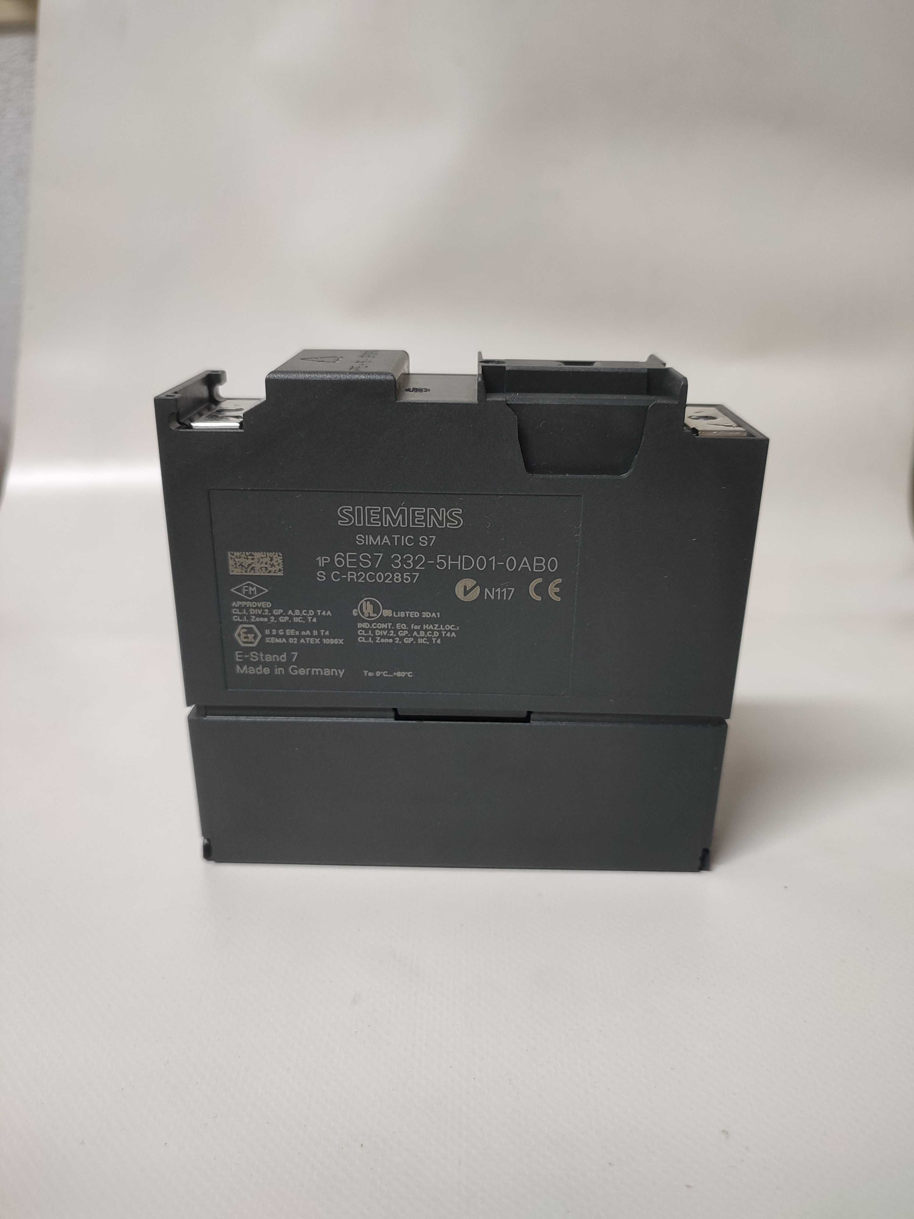 Siemens Simatic 6ES7 332-5HD01-0AB0 Analog Output Module