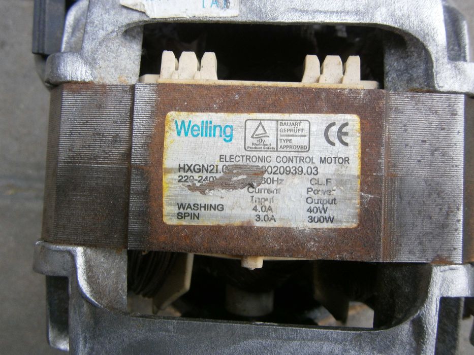 Двигатель мотор к стиральной машине- автомат.