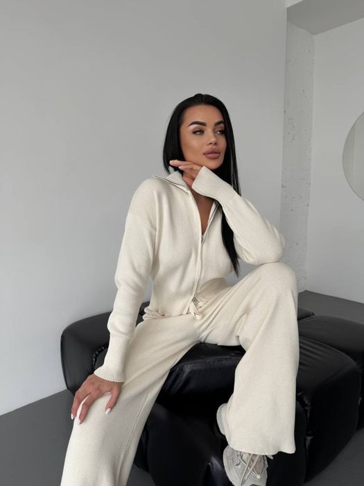 Трикотажні костюми