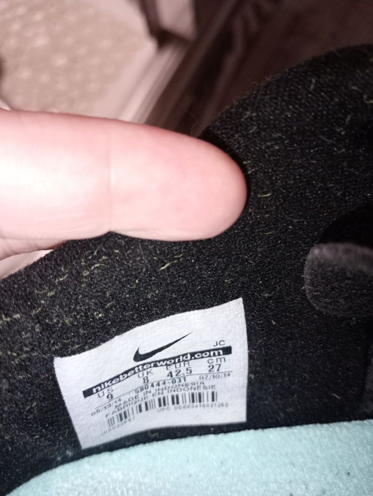 Buty czarne Nike Bomba II 42