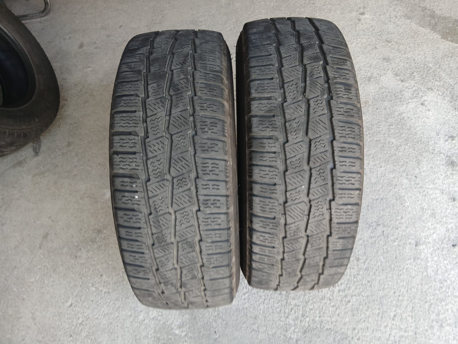 4 Pneus 225/65R16 C Michelin