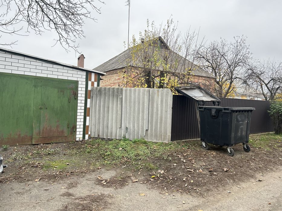 Продається будинок Городище(центр),вулиця паралельна  центральній