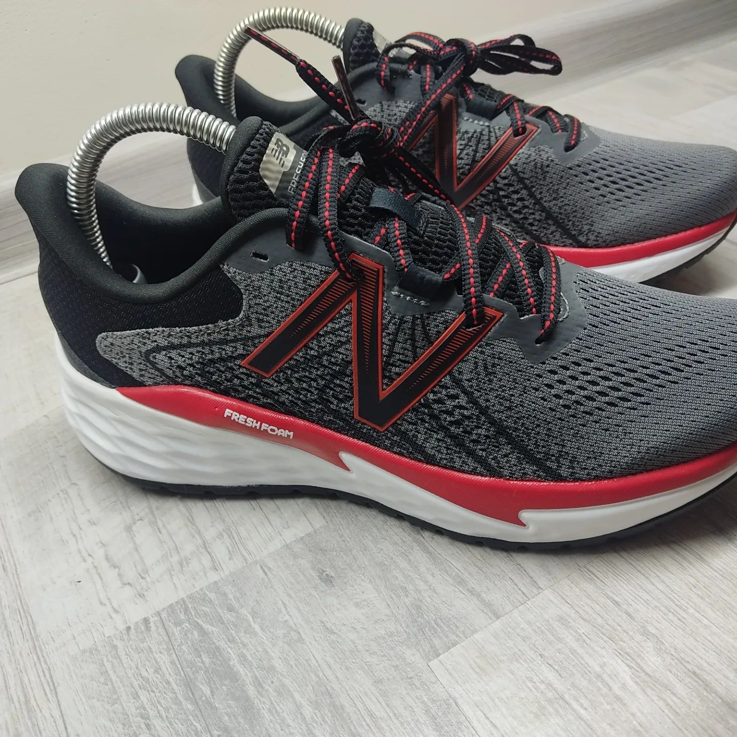 Чоловічі кросівки New Balance MVARELR1 ORIGINAL
Розмір:42.5-27см