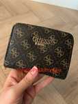 Nowy portfel Guess.