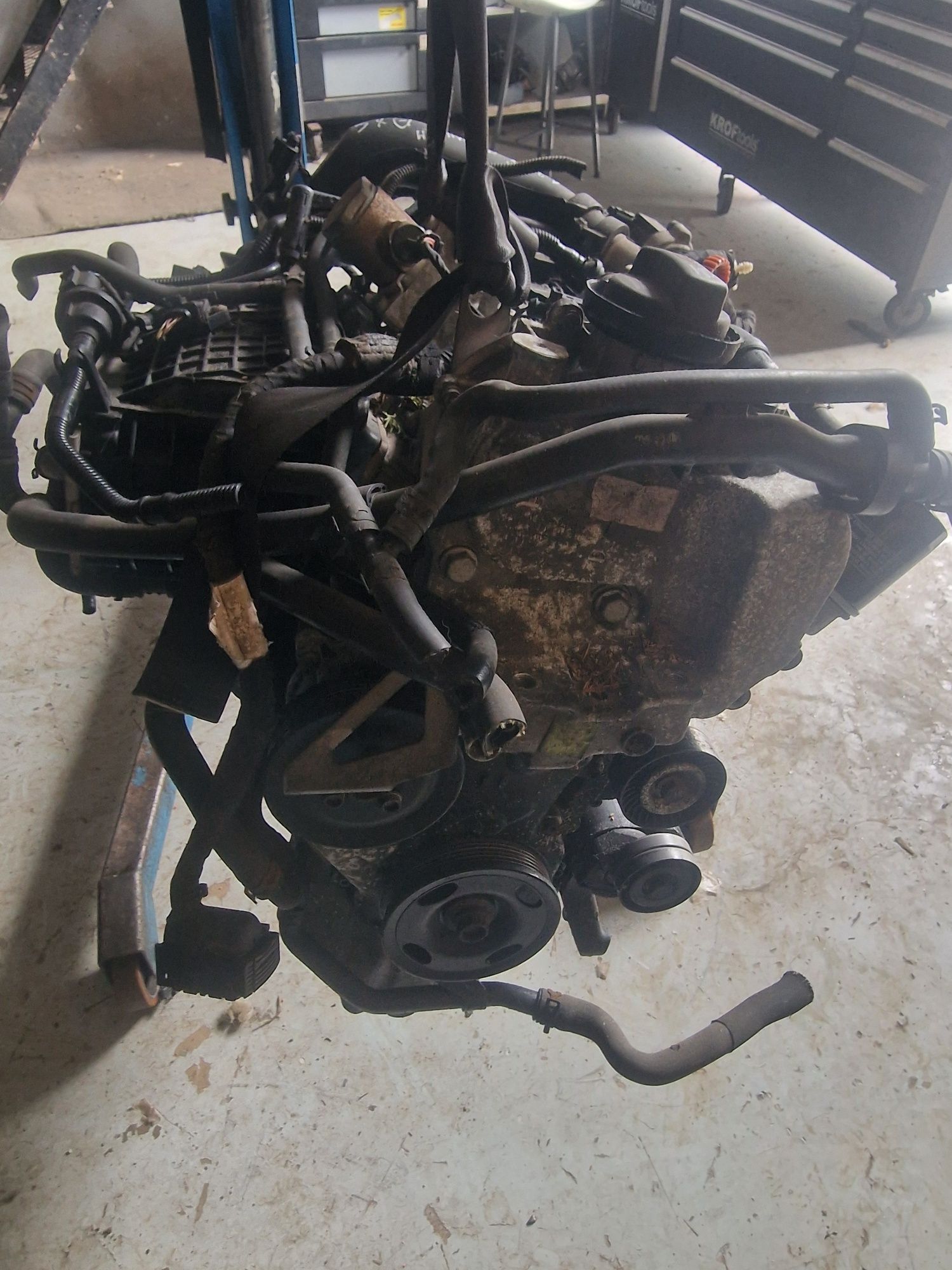 Motor seat leon seal altea 125cv ano 2010