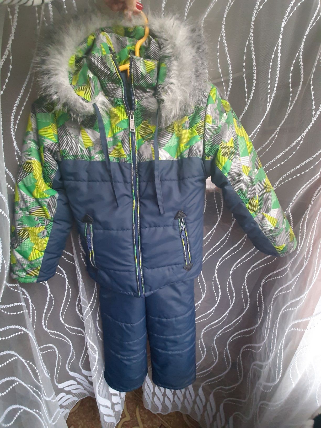 Зимовий комплект, зимовий комбінезон, зимова куртка і штани