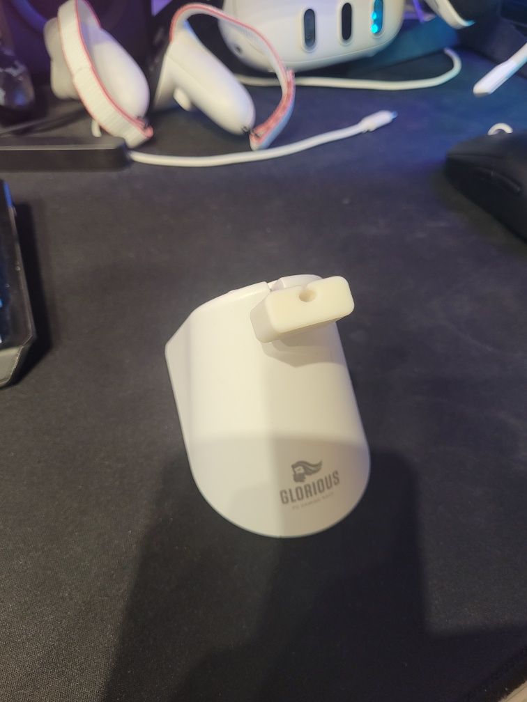Glorious PC gaming Race Mouse bungee