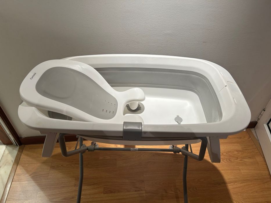 Banheira para bebê com suporte carbebé