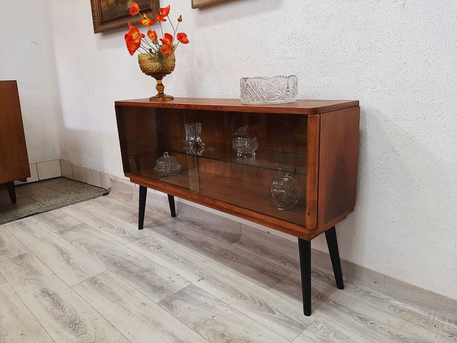 Mała komoda w stylu art deco po renowacji