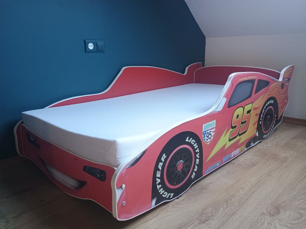 Łóżko dziecięce chłopięce samochód wyścigowy McQueen materac 160x80 cm