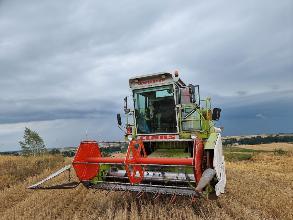 Claas Dominator 56