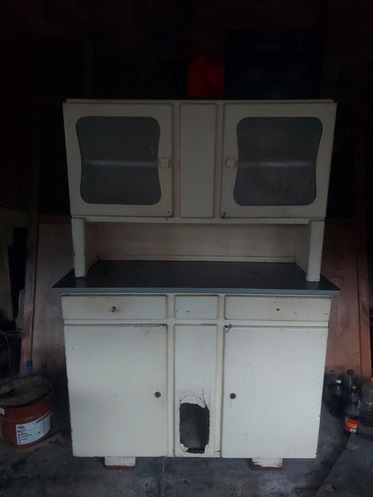 Stary Kredens kuchenny PRL