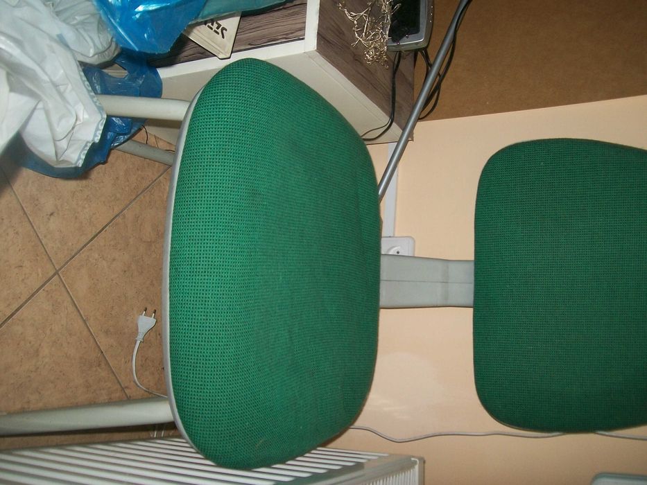 krzesło do biurka stan idealny i różne rodzaje