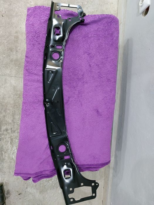 Передня панель ( телевізор ) BMW X3