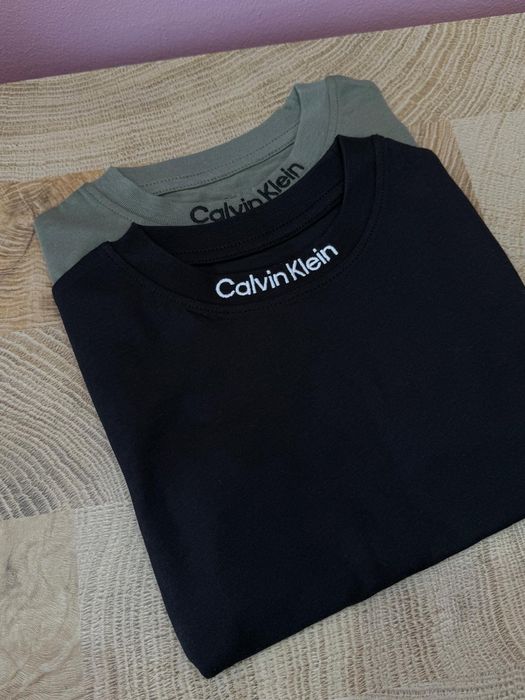 Koszuli na krótki rękaw t-shirt 2 pak czarna khaki bawełna Calvin Klei