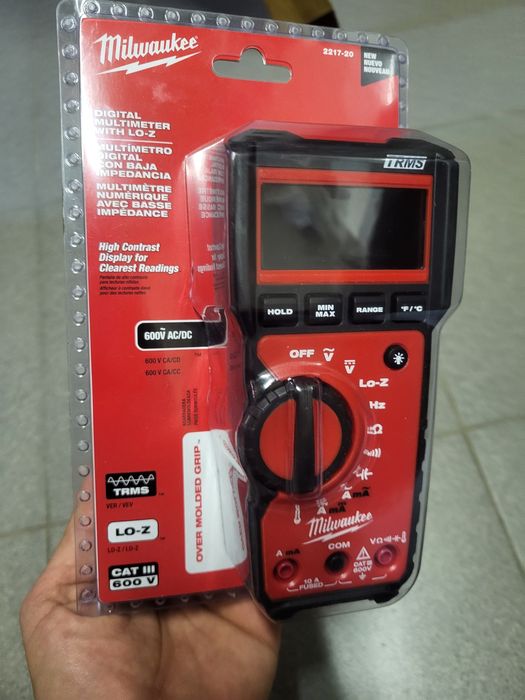 Цифровий мультиметр Milwaukee 2217-20