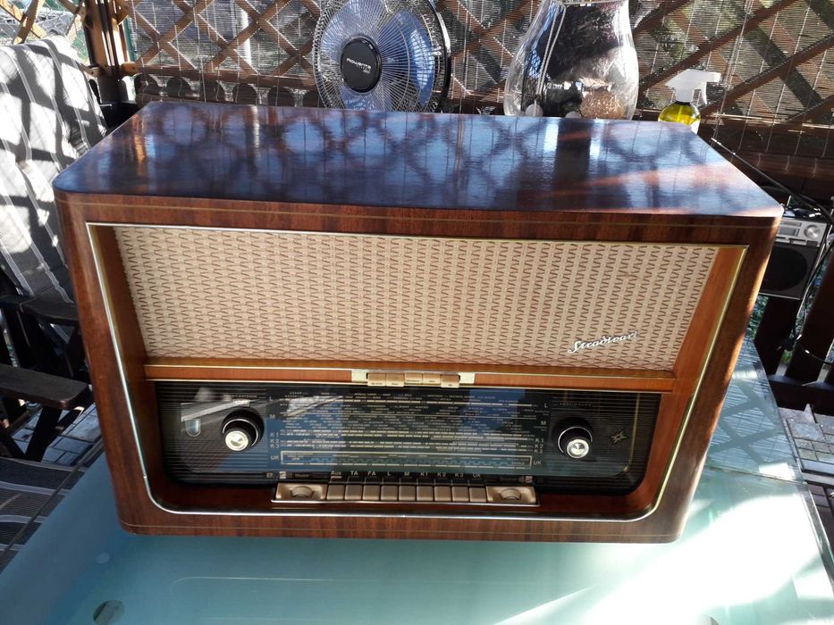 Radio lampowe stare Stradivari 2, po przeglądzie i renowacji.