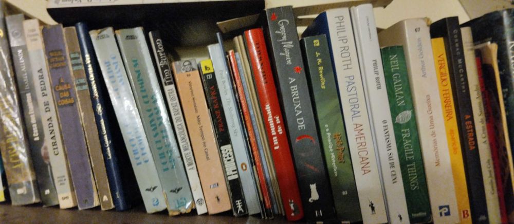 Livro de 3,00 a 15 euros