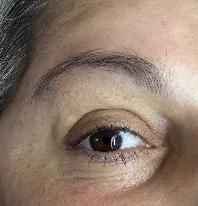 Aura | Design de sobrancelha, Lash Lifting & Brow Lamination