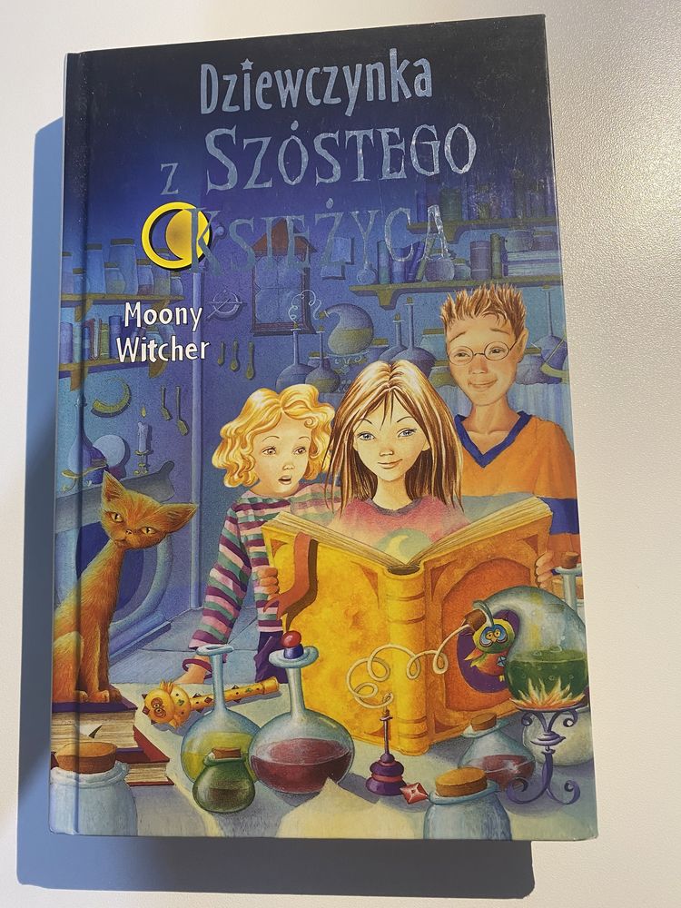 Dziewczynka z szóstego księżyca