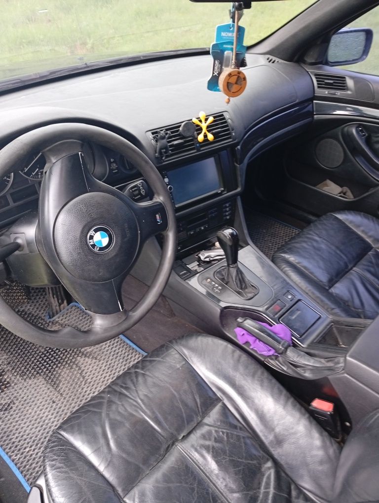 Продам BMW е39 528і бензин