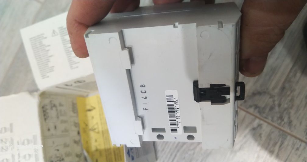 Eaton диффіринцеальне релле