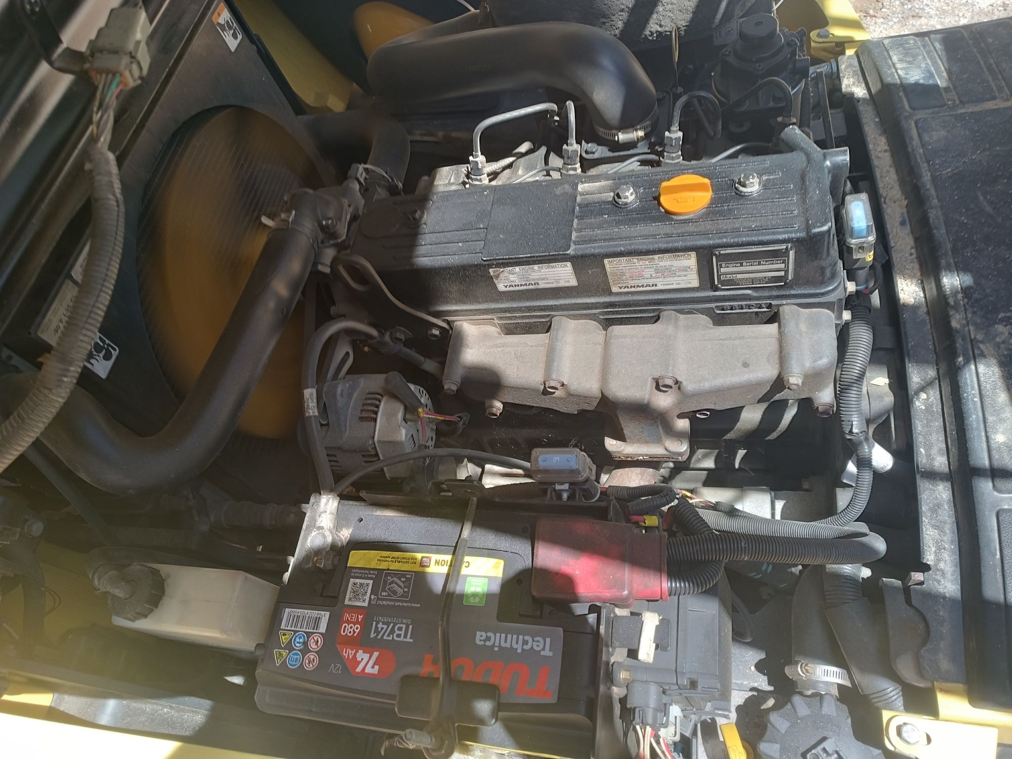 Vendo ou troco empilhador Hyster 2.5