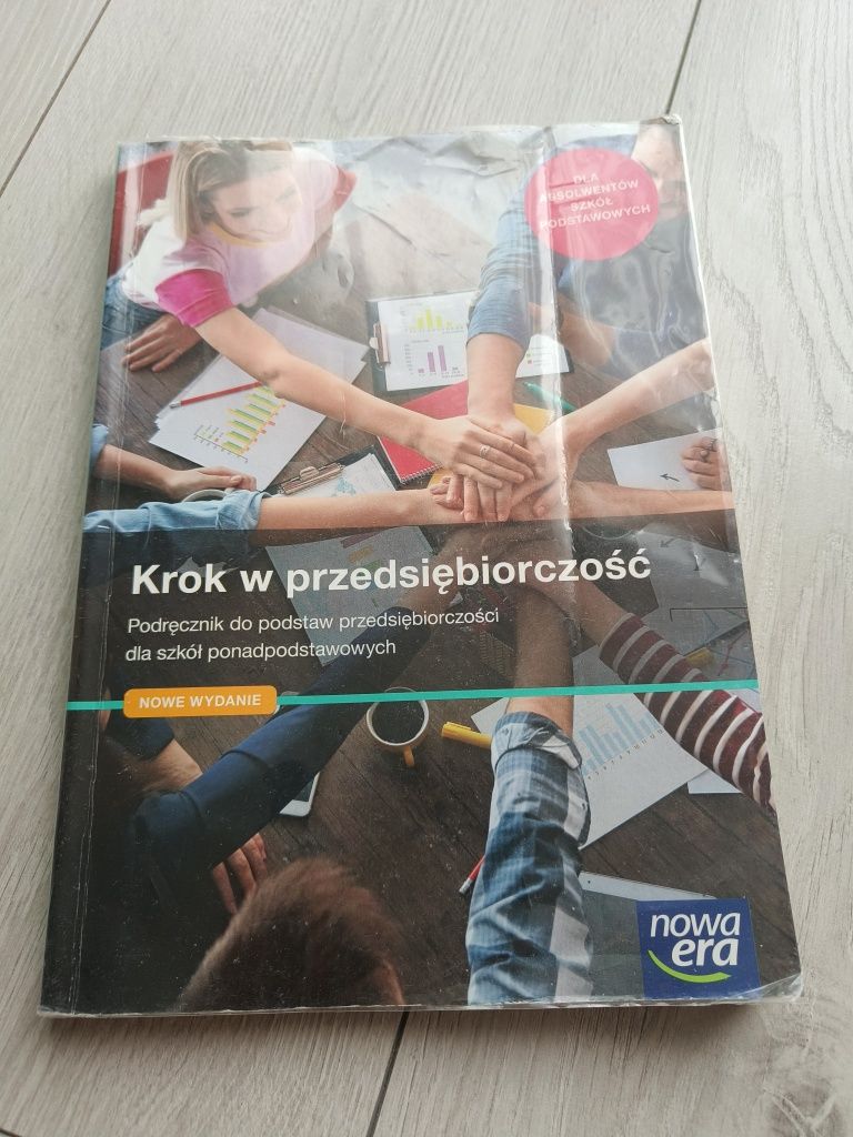 Sprzedam podręcznik oraz ćwiczenia Krok w Przedsiębiorczości
